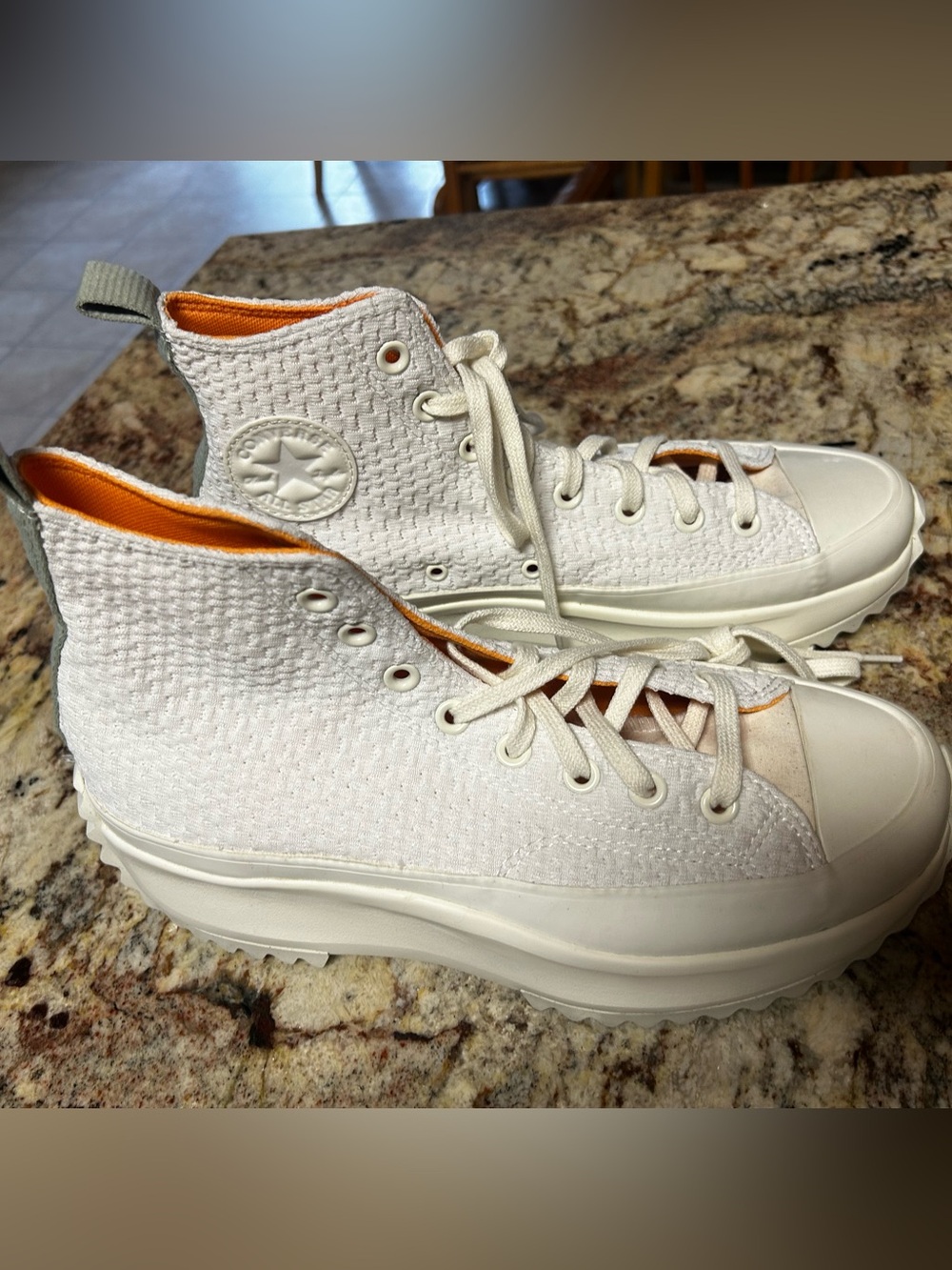NEW Converse Unisex White High-Top Platform Sneakers Quilted Men’s 9 Womens 10.5